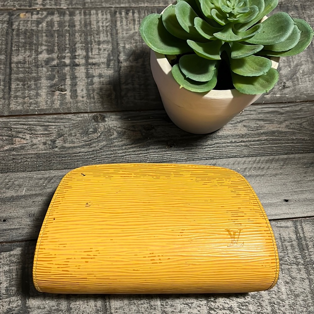 Louis Vuitton Yellow Epi Leather Zip Wallet